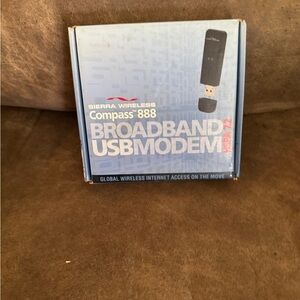 Compass 888 Black USB Modem